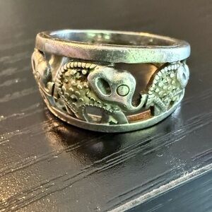 Vintage Silver Elephant Ring with Marcasite Detailing | Size 8